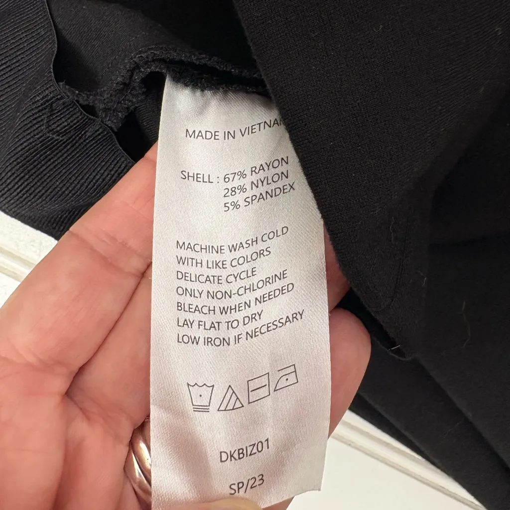 Quince XS Ultra-Stretch Ponte Pintuck Ankle Pants 848 - Image 10