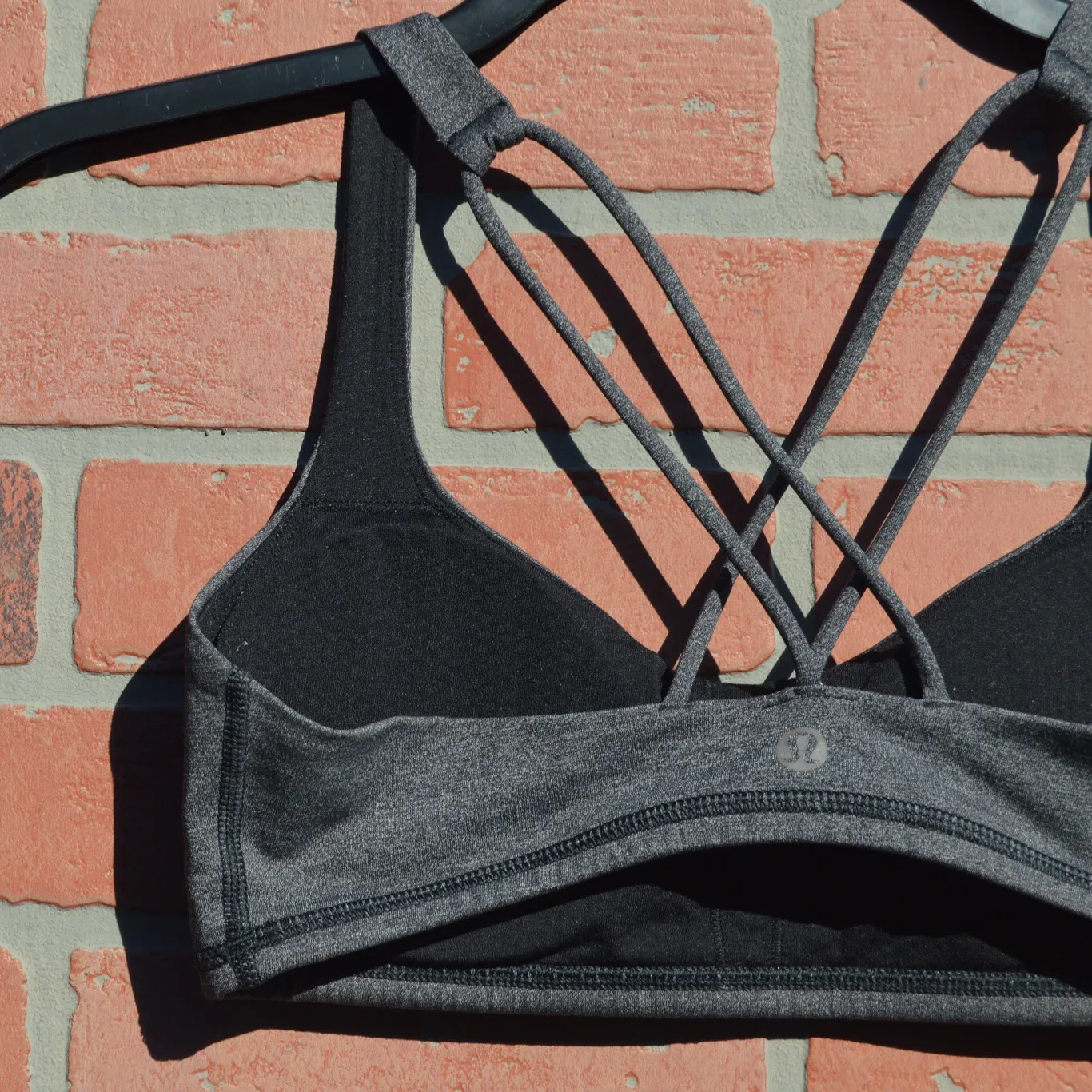 Lululemon Heathered Black Free To Be Bra Size 6 - Image 9