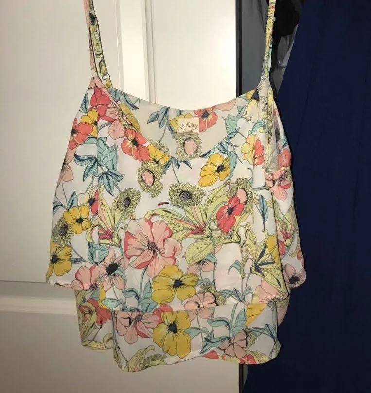 Super cute Floral croptop - Image 3