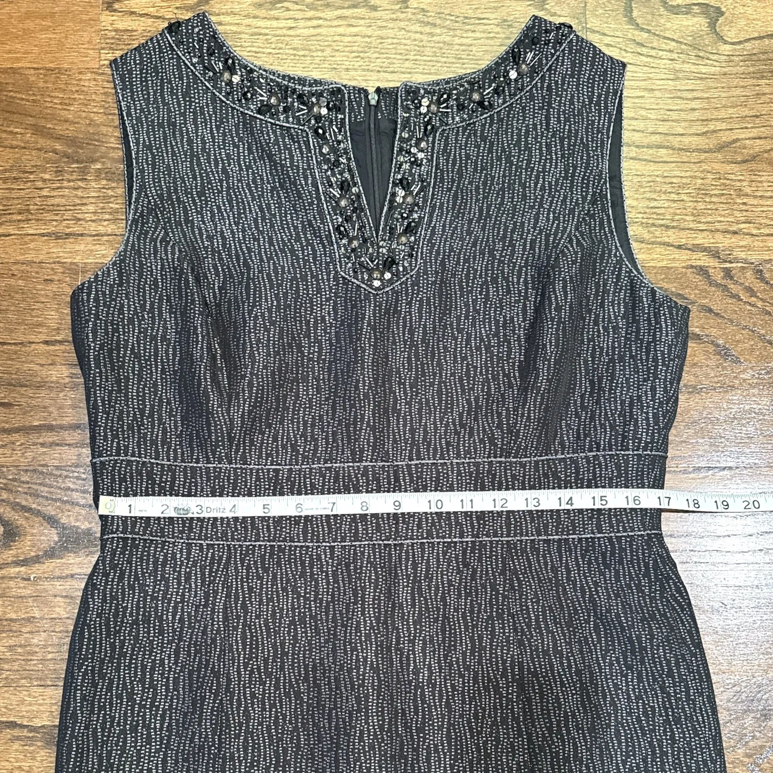 Tahari Arthur S. Levine Size 12 Sheath Dress Embellished Sleeveless Career Party Gray - Image 5