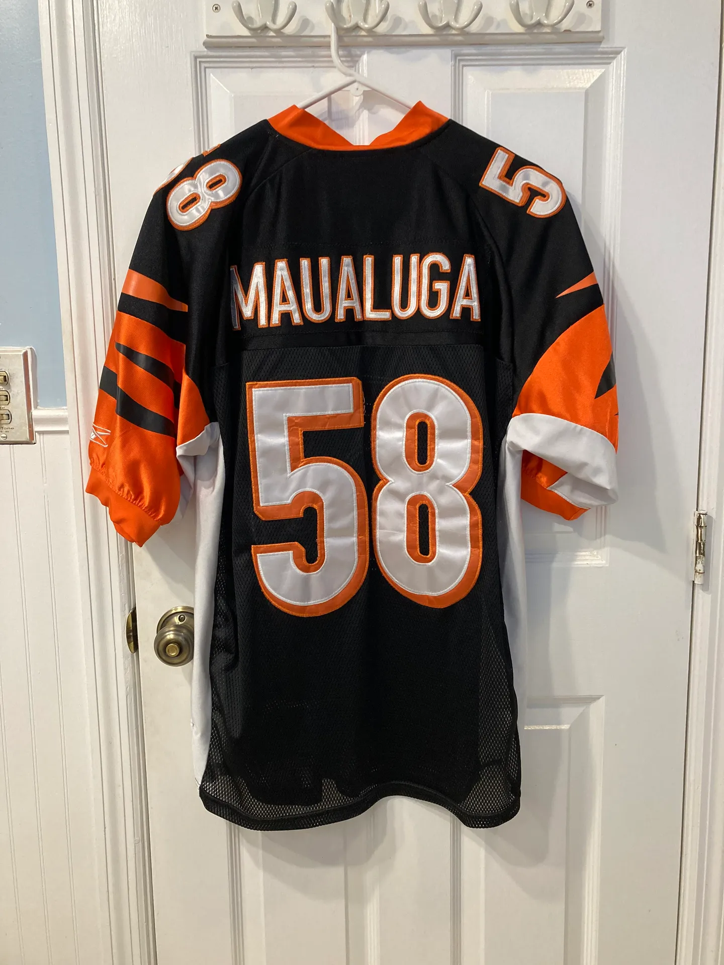 AUTOGRAPHED Cincinnati Bengals Rey Maualuga Stitched Jersey - Image 4