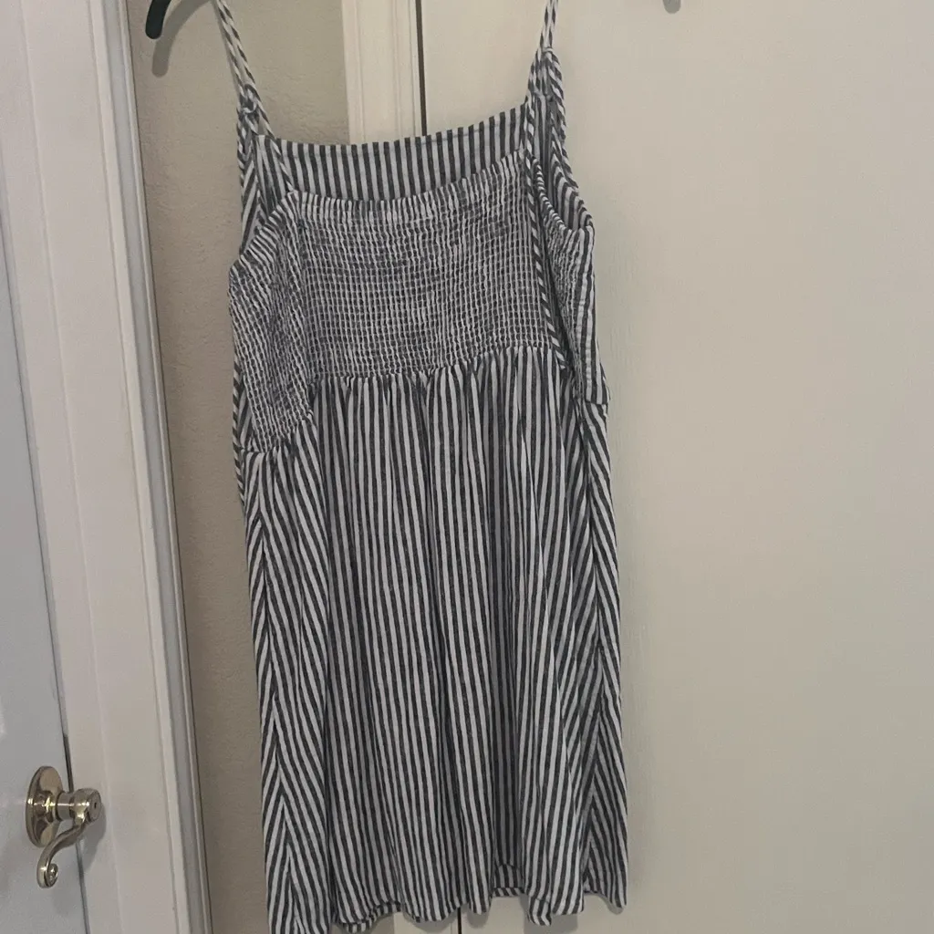 old navy black and white striped dress Old Navy- Short Sleeve Striped Ponte Shift Dress , Size: X-Small, White & Black