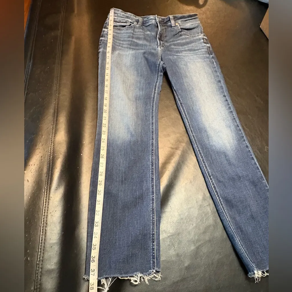 Silver Jeans Women's Avery Straight Leg Denim size 30/29 - Image 12