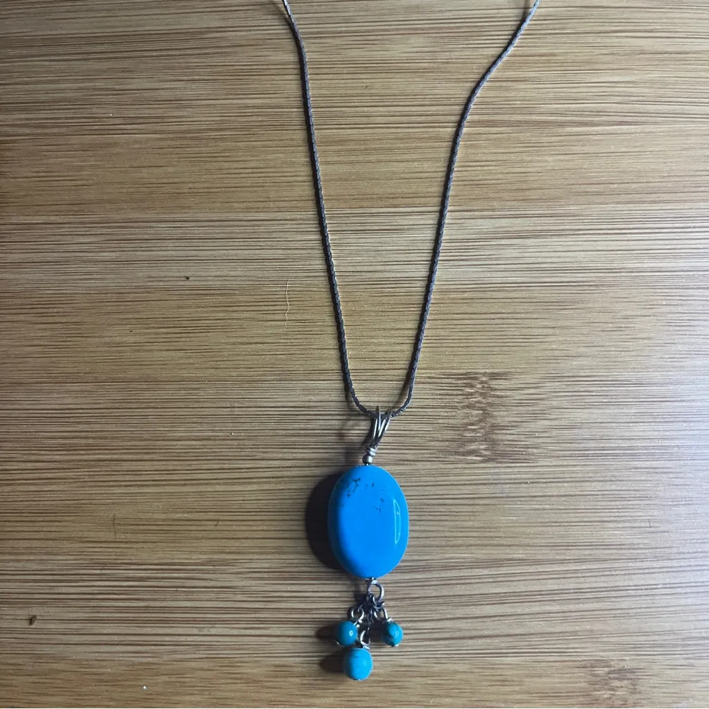 Anthro Elegant Silver and Turquoise Pendant Necklace - Image 3