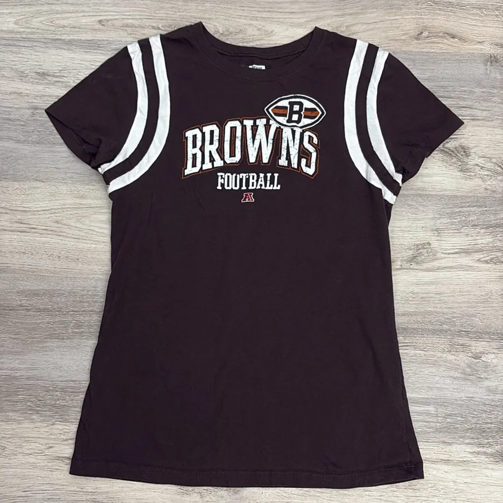 NFL Team Apparel Brown & White Cleveland Browns Football Women's Tee Size Medium - Image 2