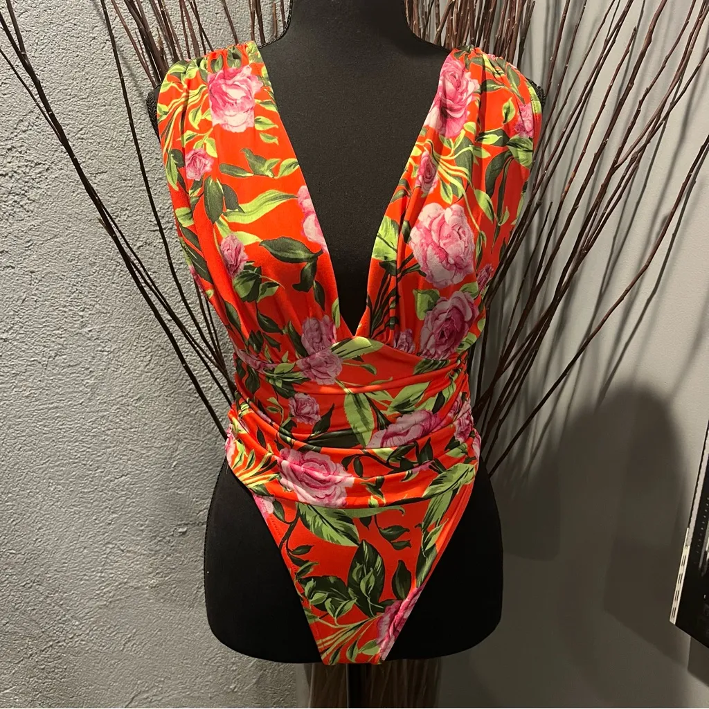 🍒NWT ZARA FLORAL PRINT BODYSUIT SIZE SMALL🍒 - Image 2