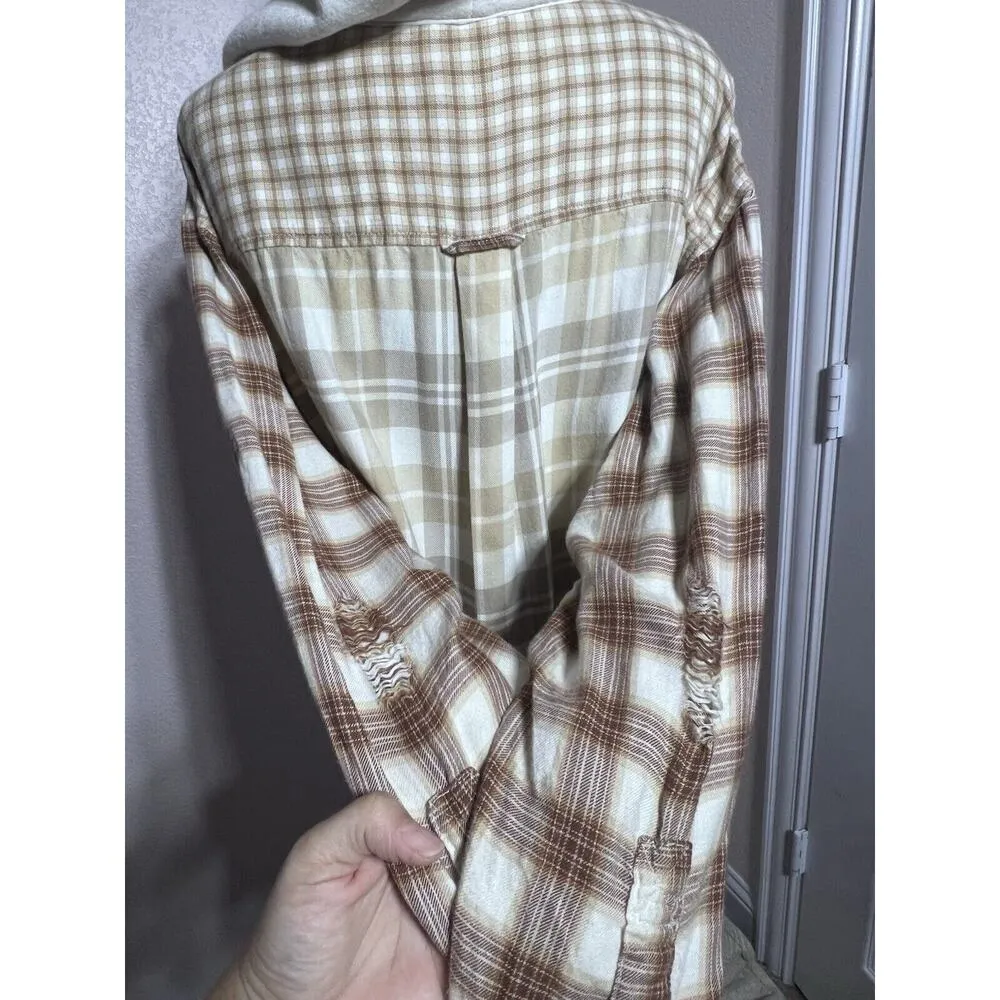 American Eagle Cropped Hooded Farmcore Plaid Brown Tan Flannel Shirt Size L - Image 5