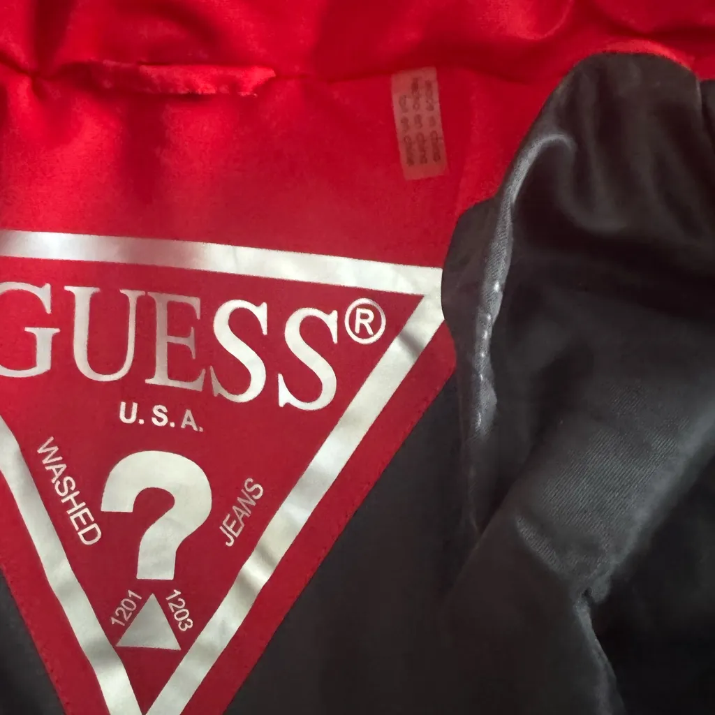 Guess Red Puffer Jacket with Black Accents - Image 6