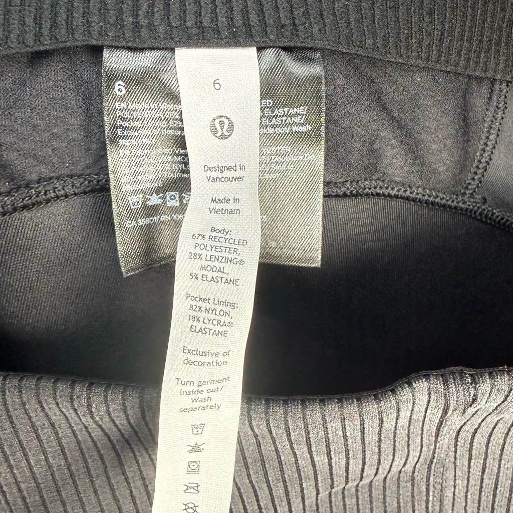 Lululemon Ribbed Softstreme Zip-Leg High-Rise Cropped Pants Size 6 - Image 6