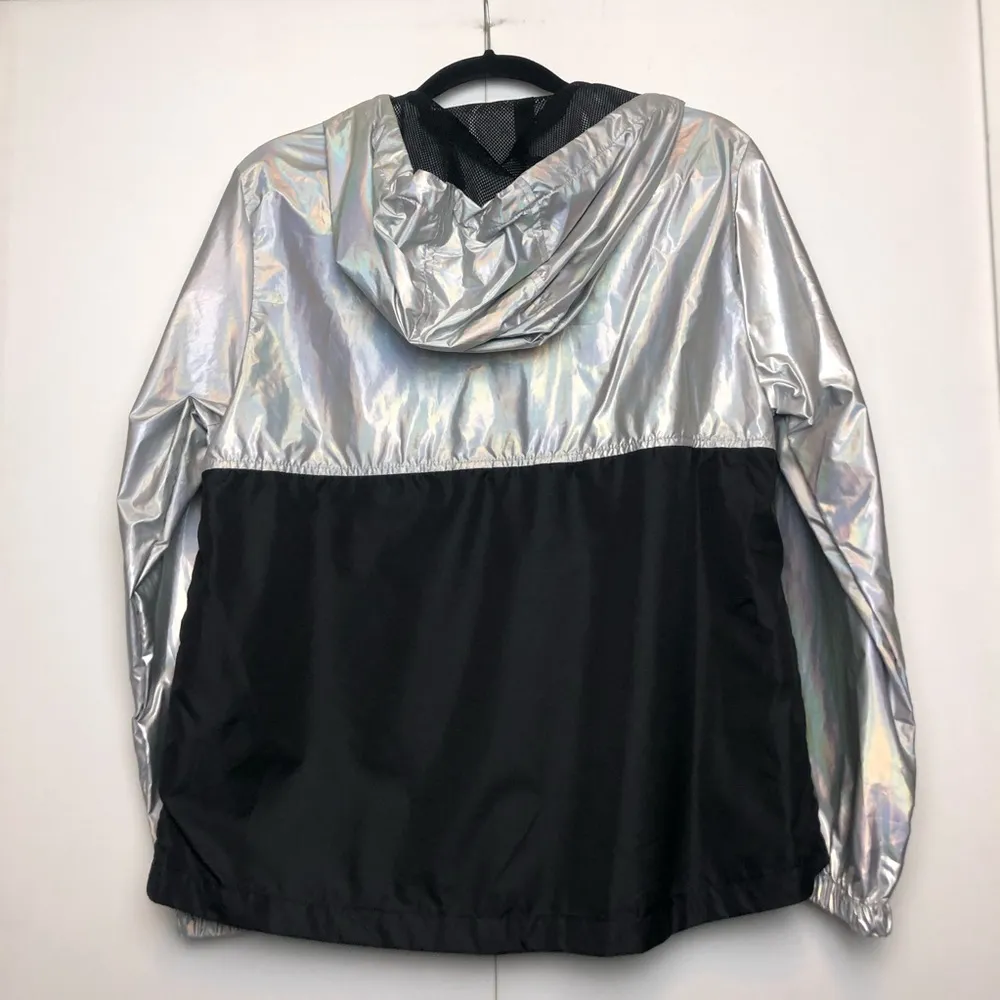 Xersion Holographic Two Tone Pullover Jacket with Hood - Image 7