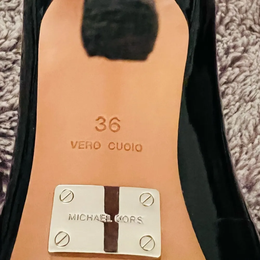 Michael Kors Black Patent High Heels - Image 10