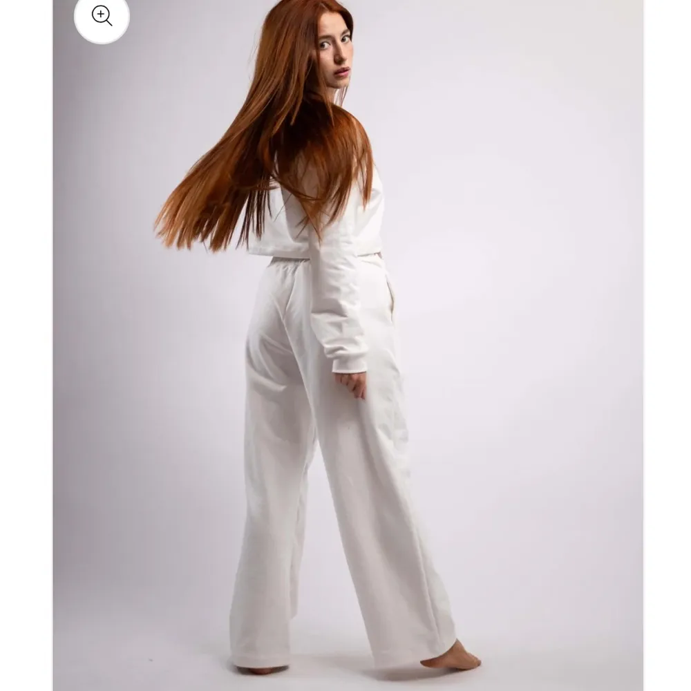 BE WO SHOP
The Comfort Set White Size L - Image 3