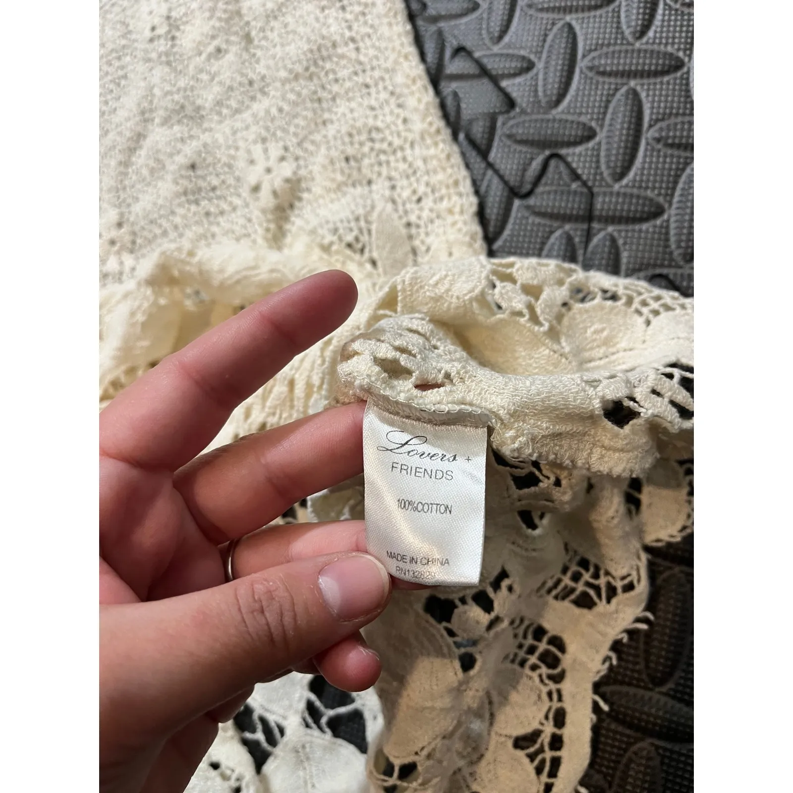 Lovers And Friends Ivory White Crochet Lace Cold Shoulder Weekend Tunic Top Boho - Image 5