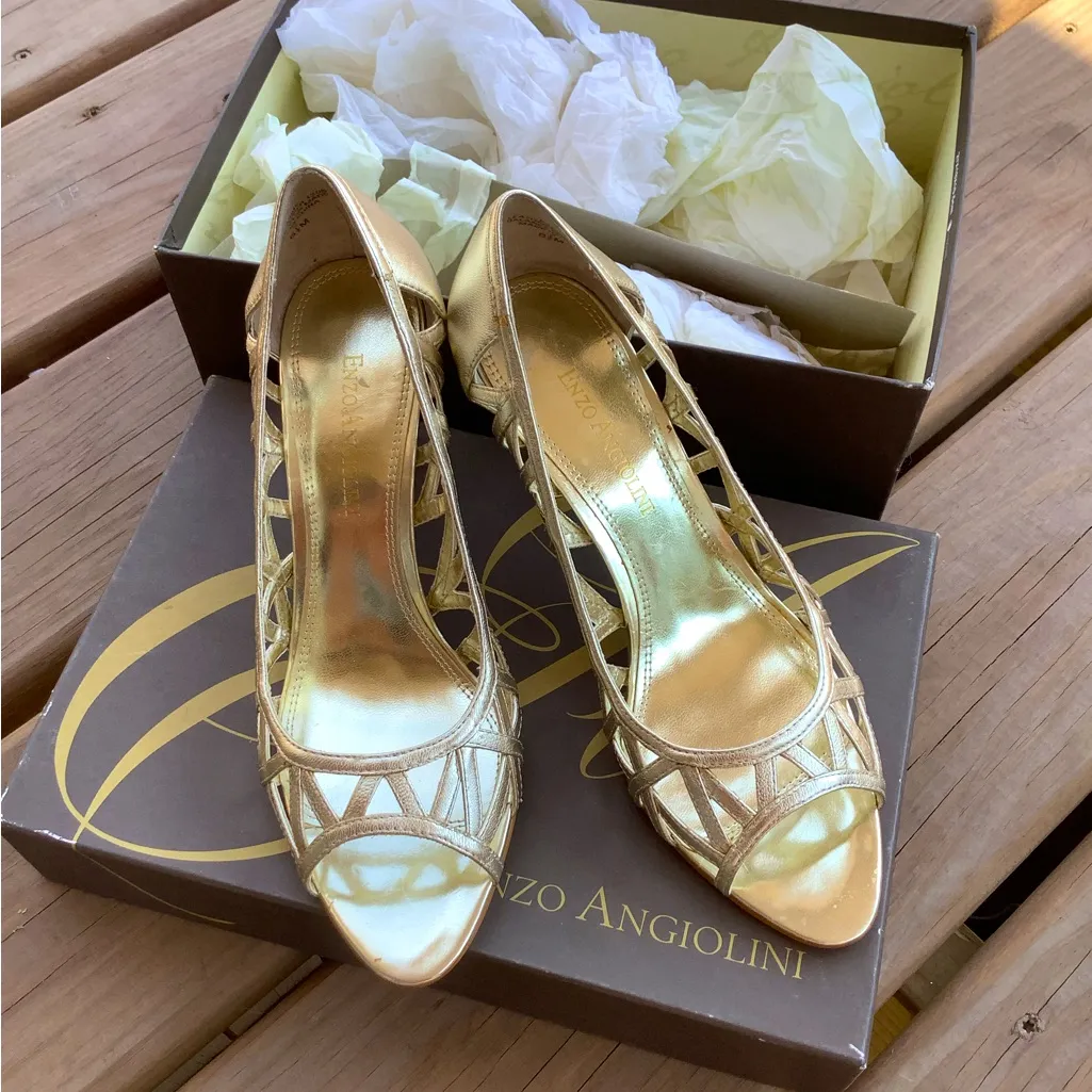 Dressy mid heel pumps 🔥🔥 - Image 3