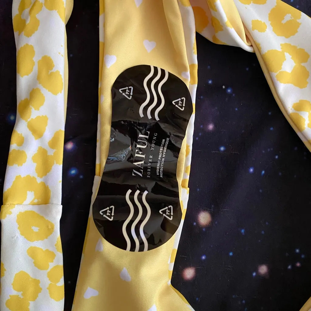 Zaful Womens Yellow & White Cheetah Print 2 Pc Bikini Swimsuit Size 6 NWT - Image 5