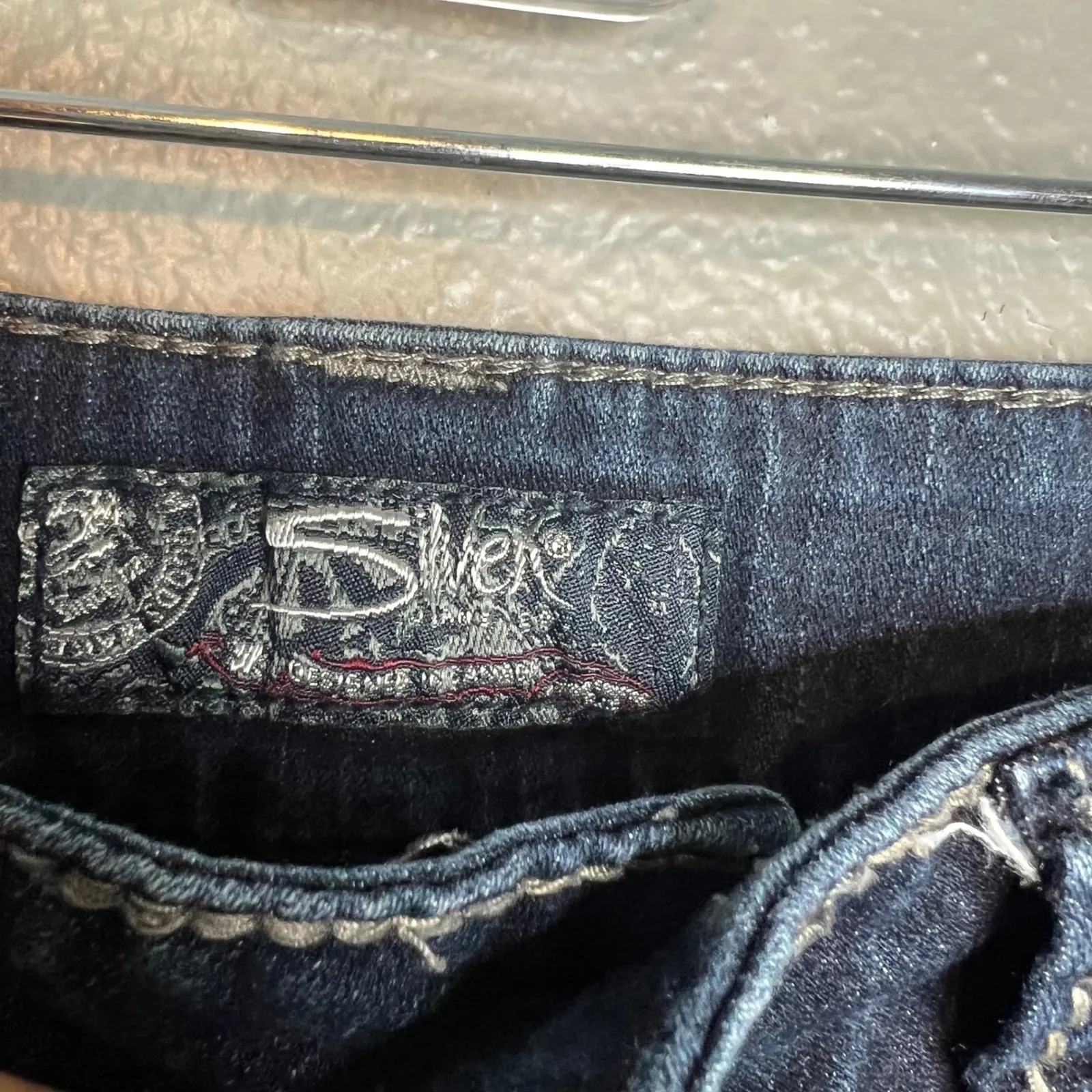 Silver Jeans Co Suki Mid Slim Boot Jeans Size 29 Dark Thick Stitch Flap Pockets Blue - Image 3