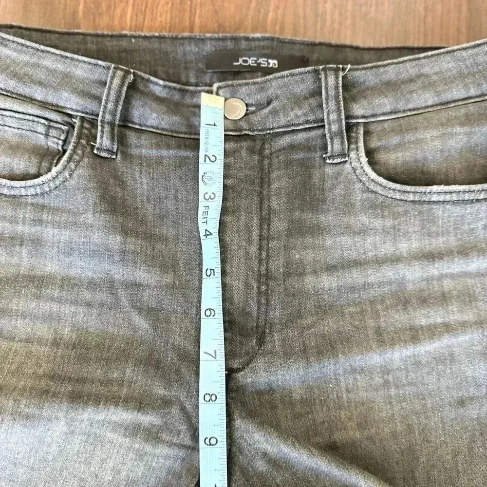 JOE’S HIGH RISE CURVY BOOTCUT // FLAWLESS SIZE 31 wash black - Image 4