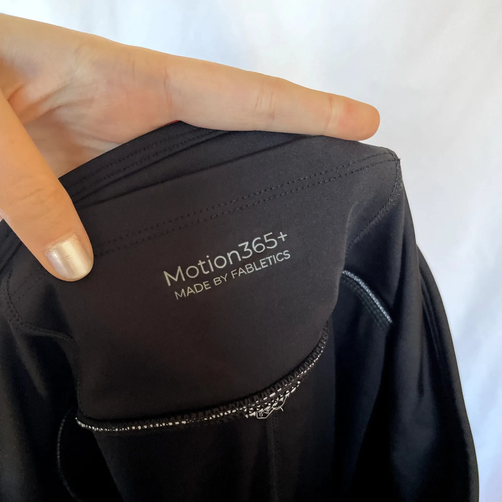 Fabletics motion 365+ women's XL black leggings white stripe detail athletic - Image 6