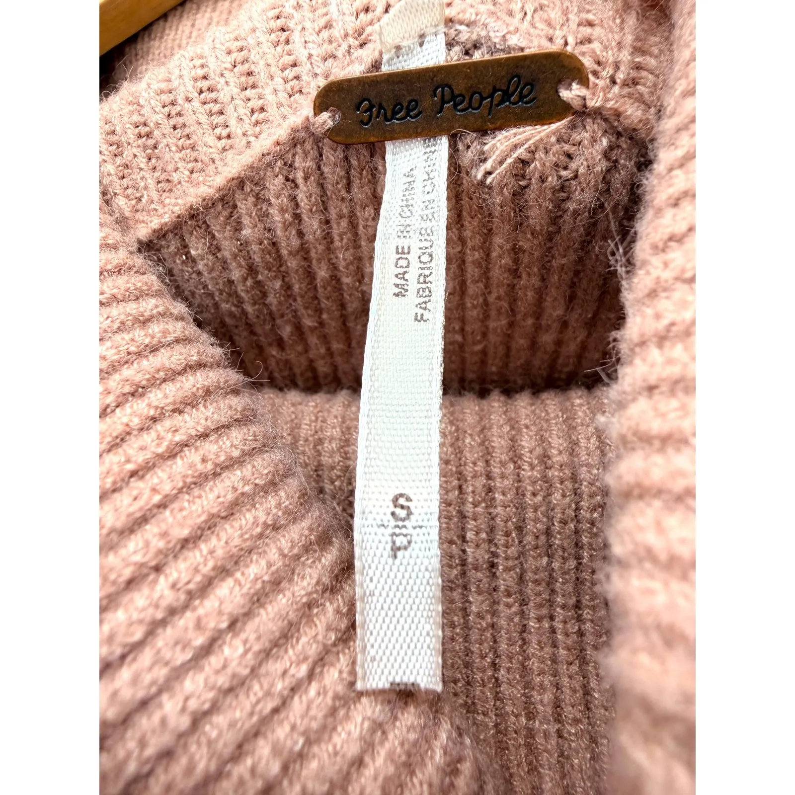 Free People Mauve Oversized Turtleneck Tunic Sweater Boho Cozy Slouchy Soft Girl - Image 4