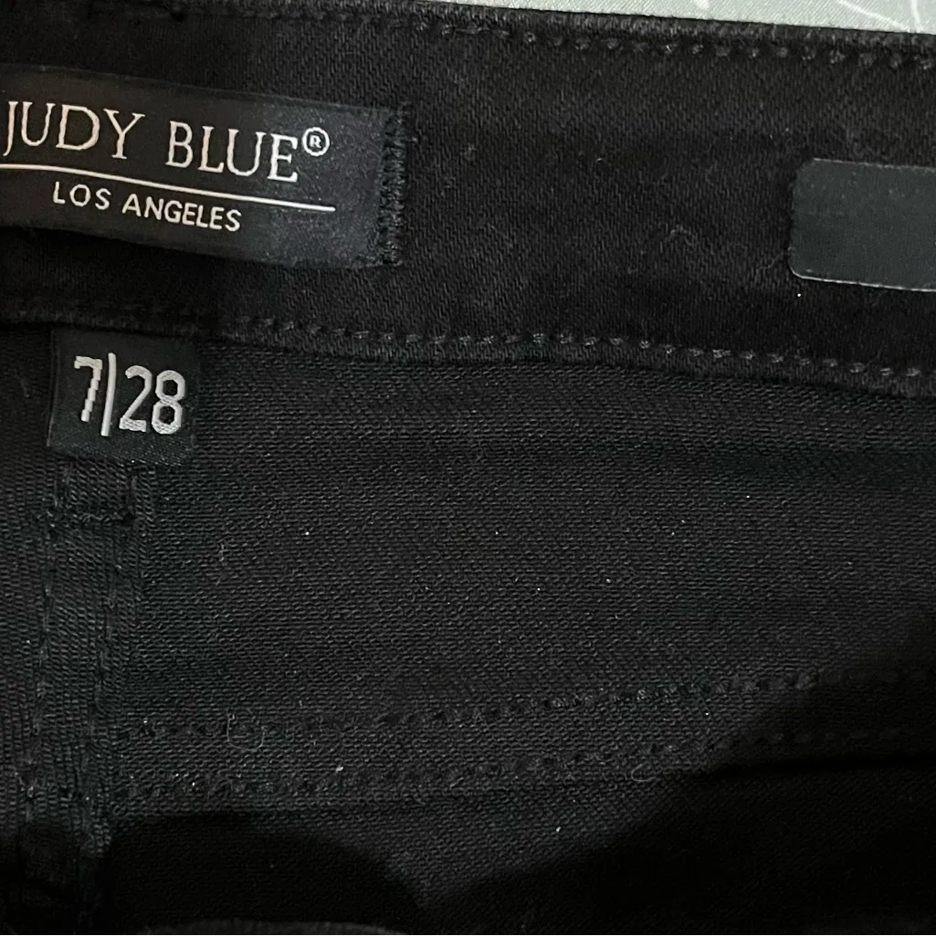 Judy Blue Black Jeans with black rhinestone detail Size 7 / 28 - Image 8