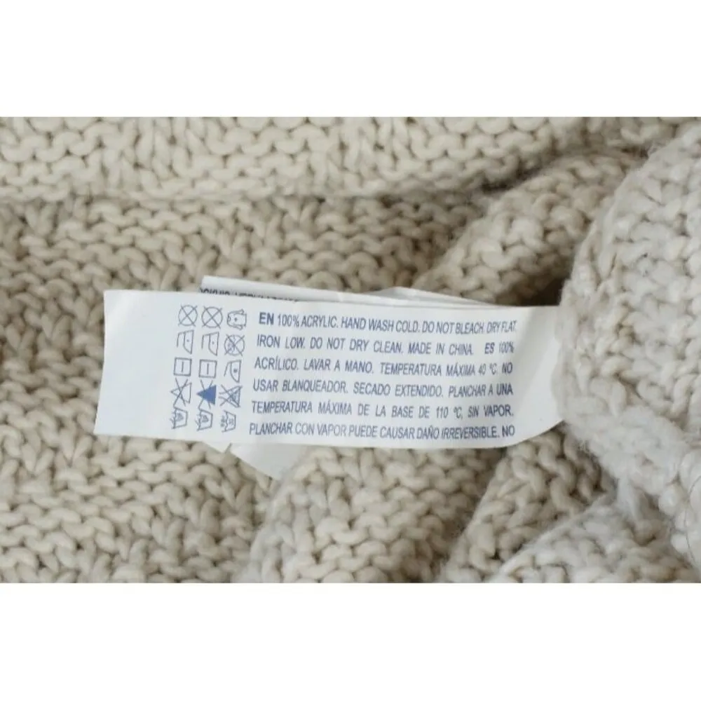 Forever 21 Cream Knit Turtleneck Poncho with Bottom Fringe Small/Medium - Image 4