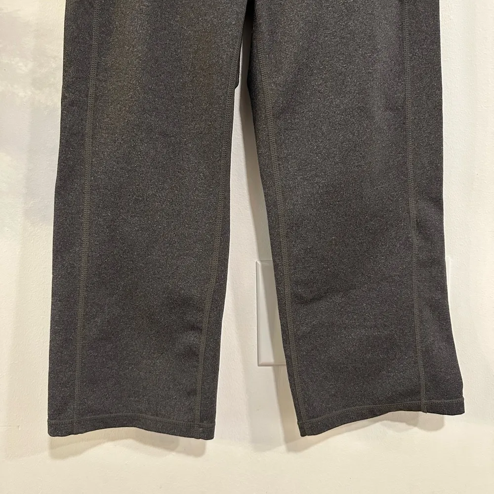 Athleta Womens Small Y2K Kick Booty Straight Leg Crop Legging Gray Capri Yoga - Image 2