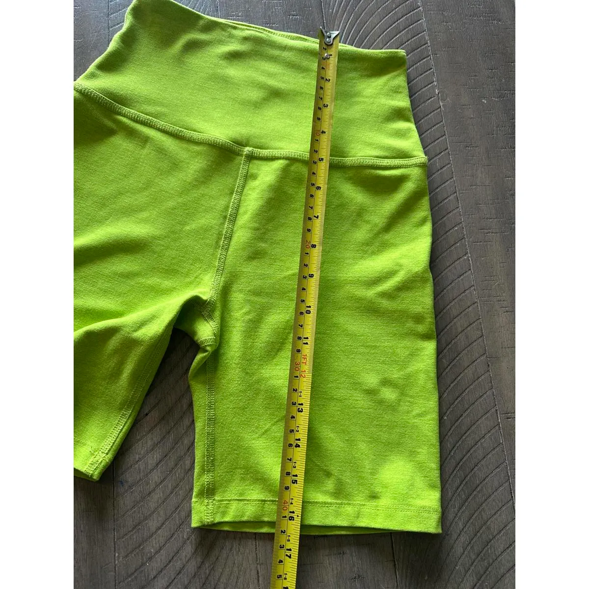 Beyond Yoga Spacedye Keep Pace 7" Biker Short in Matcha Lime Green Women’s Small - Image 11