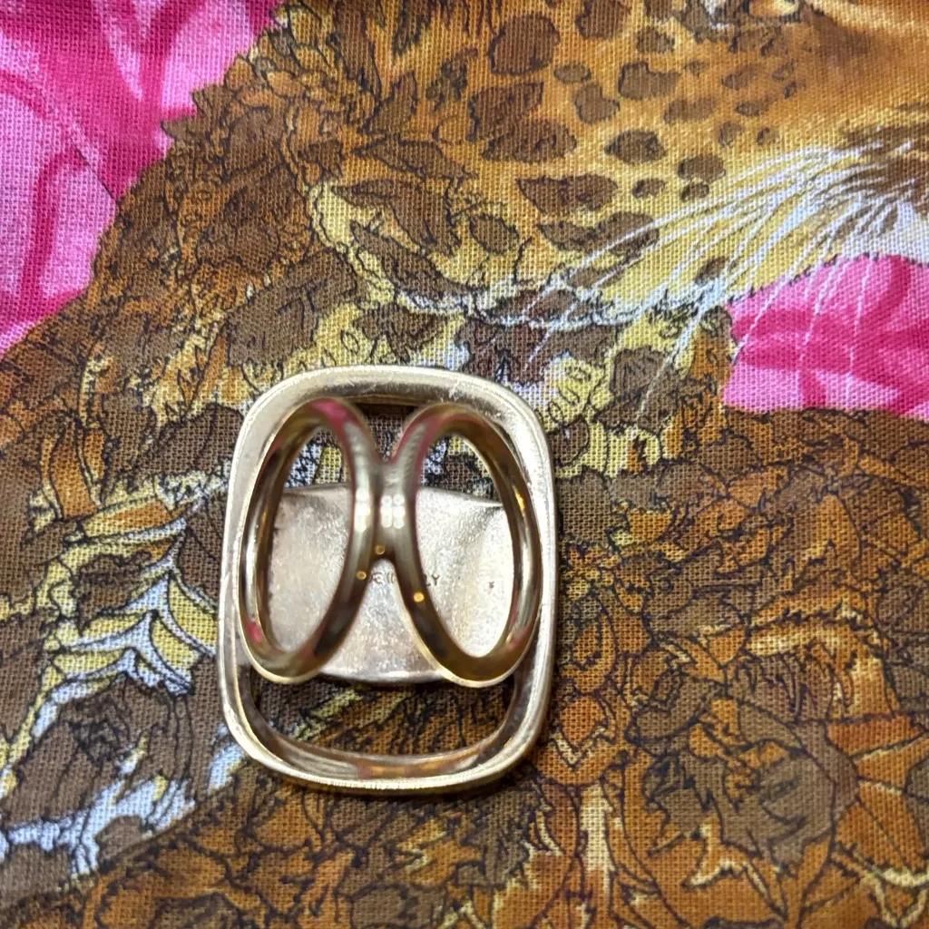 Salvatore Ferragamo Scarf Ring - Image 4
