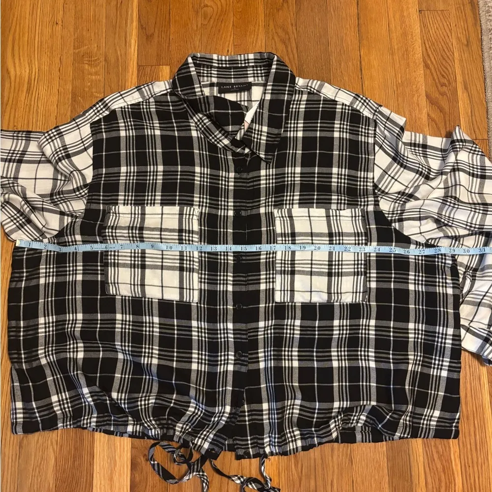 Lane Bryant Women’s Blouse Button Down Black White Monochrome Plaid Shirt - Image 11