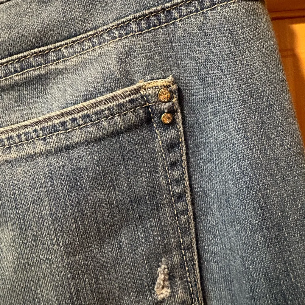 White House Black Market The Girlfriend Jeans Size 2 Skinny Stretch Distressed - Image 4