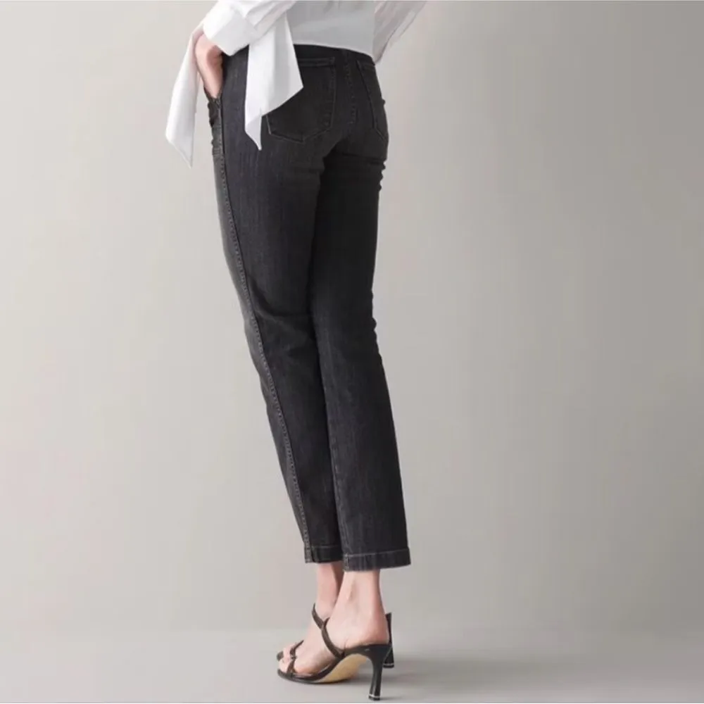 WHBM High Rise Straight Crop Jeans in Black Wash Utility Patch Pockets Size 12 - Image 2