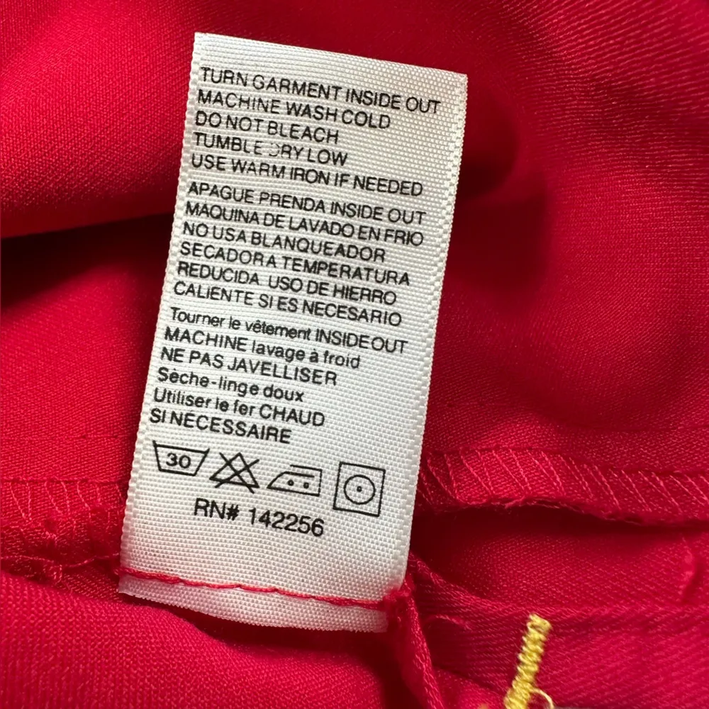 Figs Scrubs Top Women’s Stretch Pockets Pink With Yellow Logo Medical Wear - Image 11