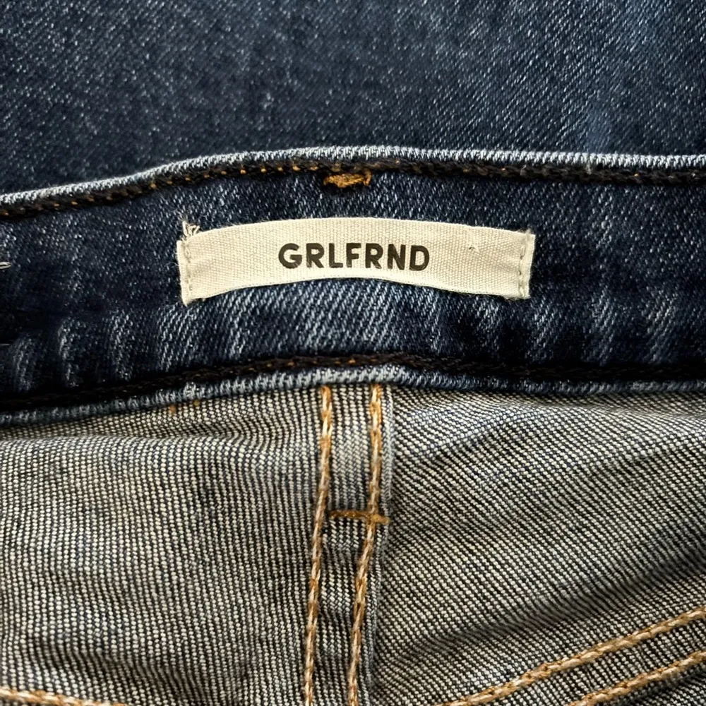 Grlfrnd Karolina jeans sz 26 - Image 3