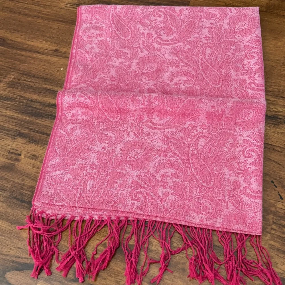 NEW Pashmina Scarf Pink Paisley 70% Pashmina 30% Silk Fringe Shawl NWOB - Image 3