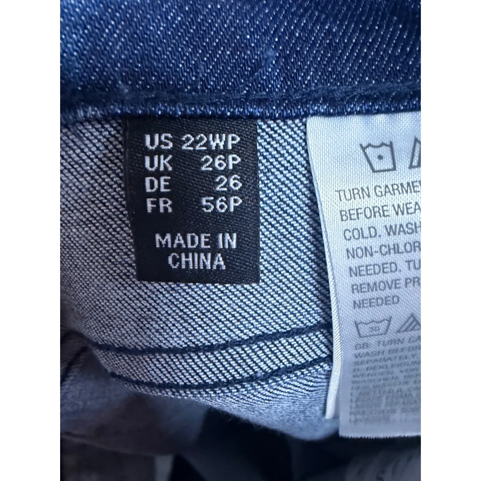 Susan Graver Cropped Back Fringe Denim Jeans Size 22W petite casual everyday - Image 8