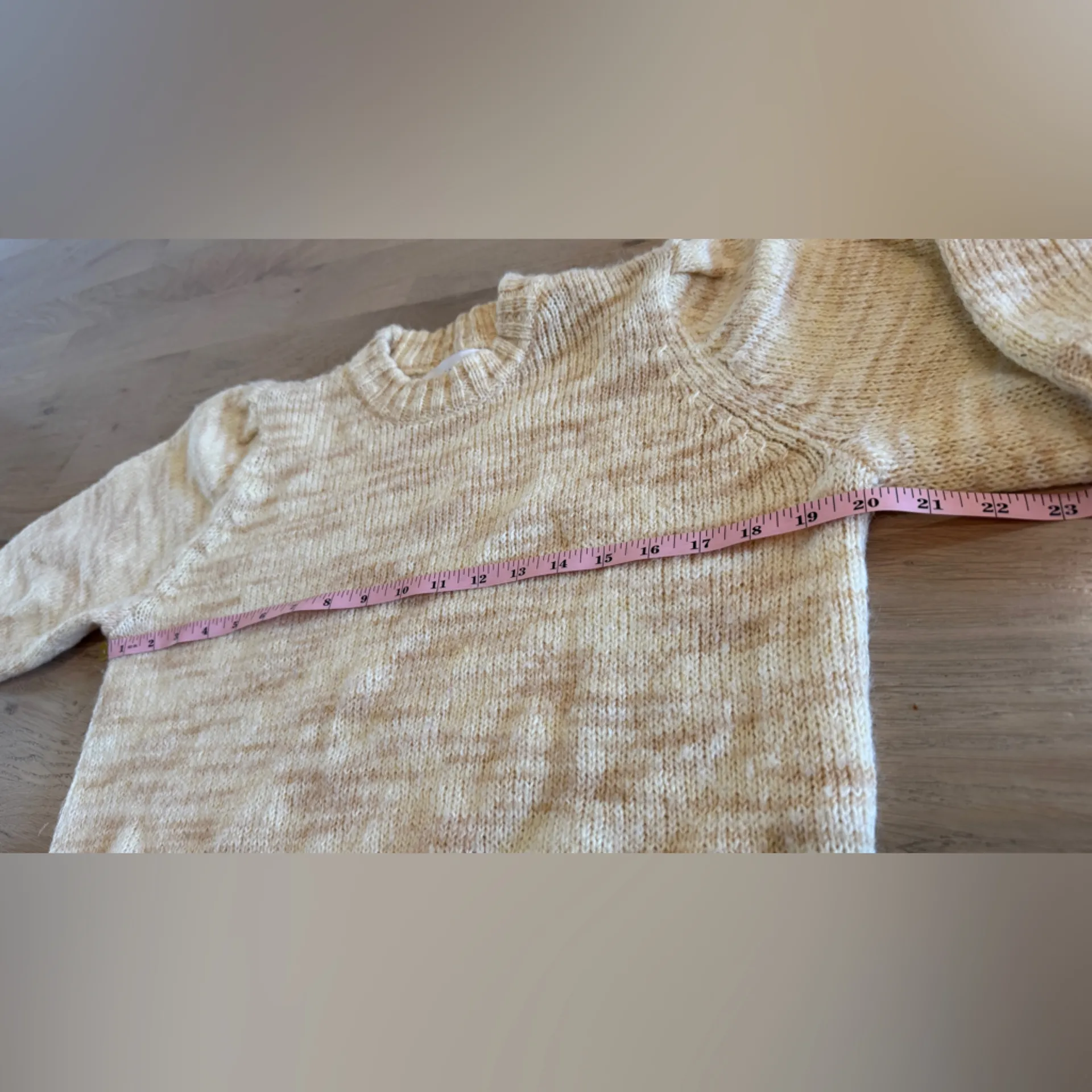 Popsugar short puff sleeve sweater yellow size large - Image 5