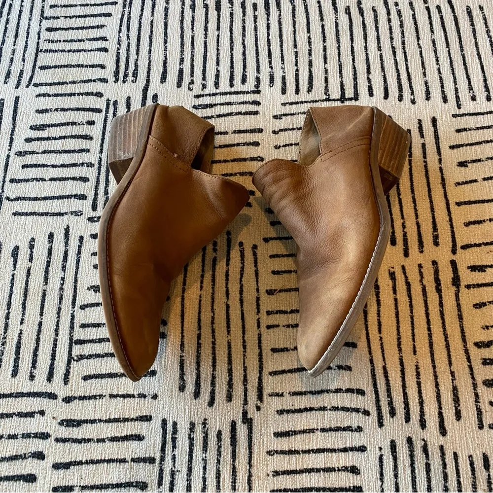 Lucky Brand Soft Caramel Ankle Boot Size 10 - Image 3