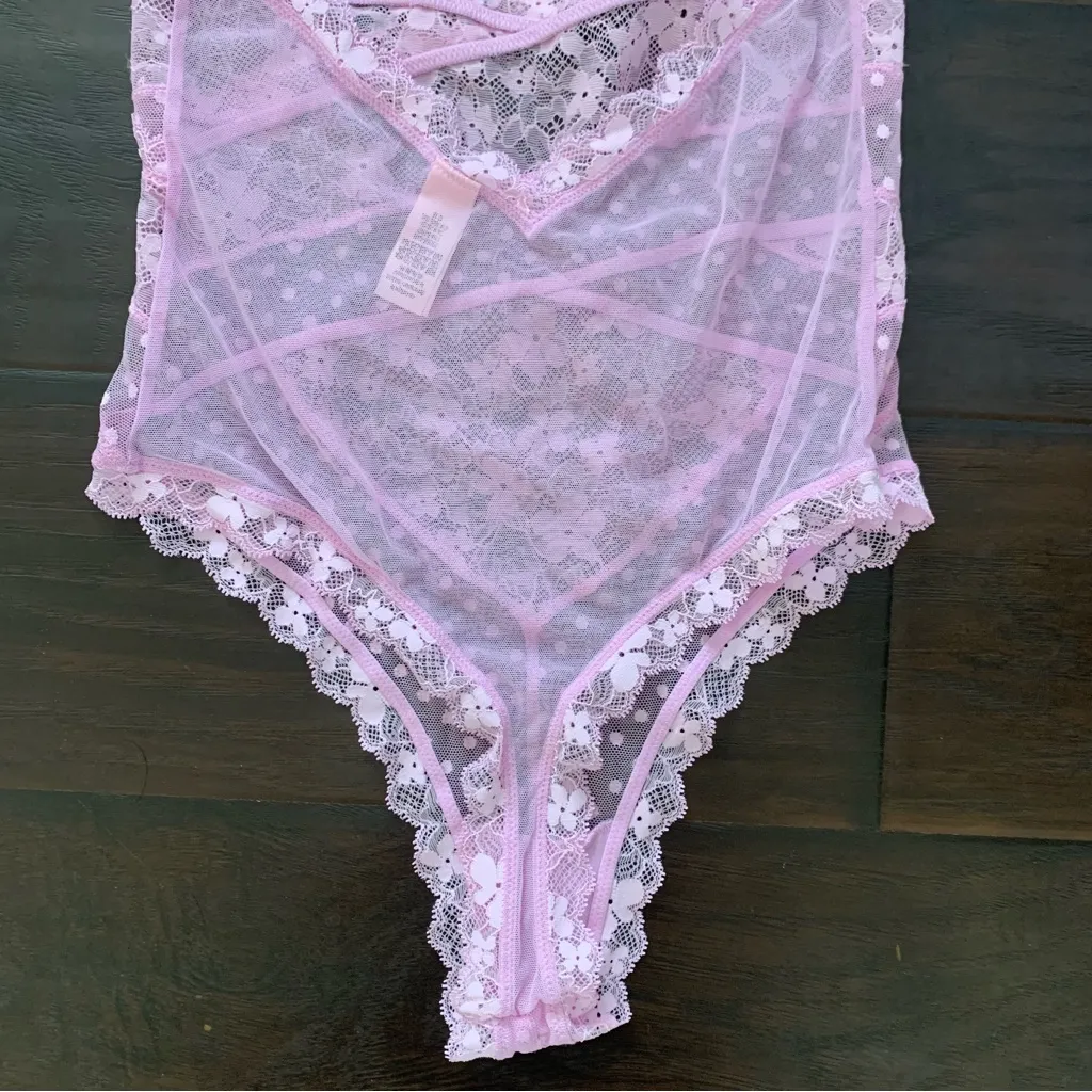 Victoria’s Secret Light Purple/Pink Sexy Cutout Lace Halter Bodysuit Lingerie - Image 8