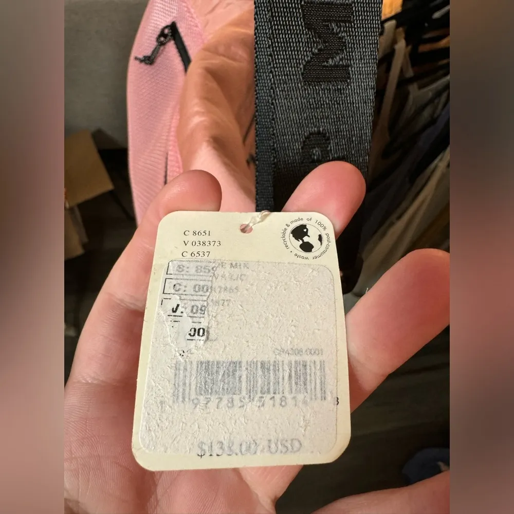 NWT  Playoff Sherpa Messenger Bag - Mauve - Image 9