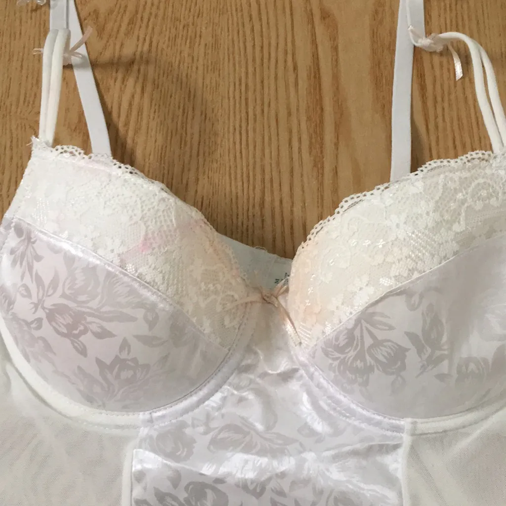 New Women’s Rene Rofe Underwired Lingerie Chemise Gown Slip Ivory Size Medium White - Image 6