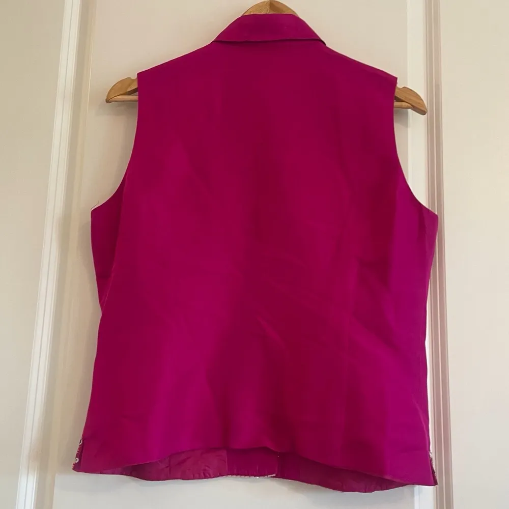 Vision Apparel Pink Silk Button Down Sleeveless Top with Sequin Details Size 12 - Image 10