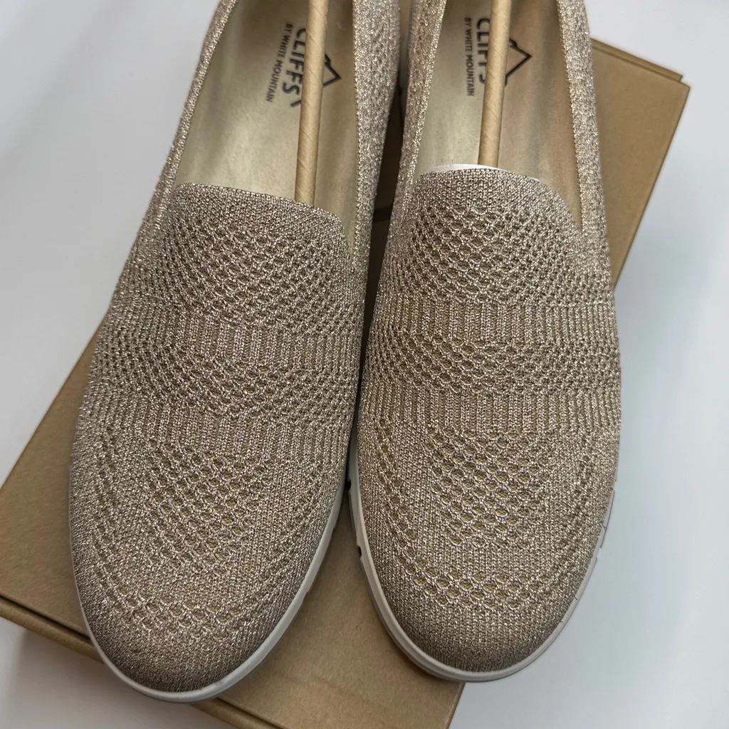 Cliffs by White Mountain Women's Garren Slip - Image 12