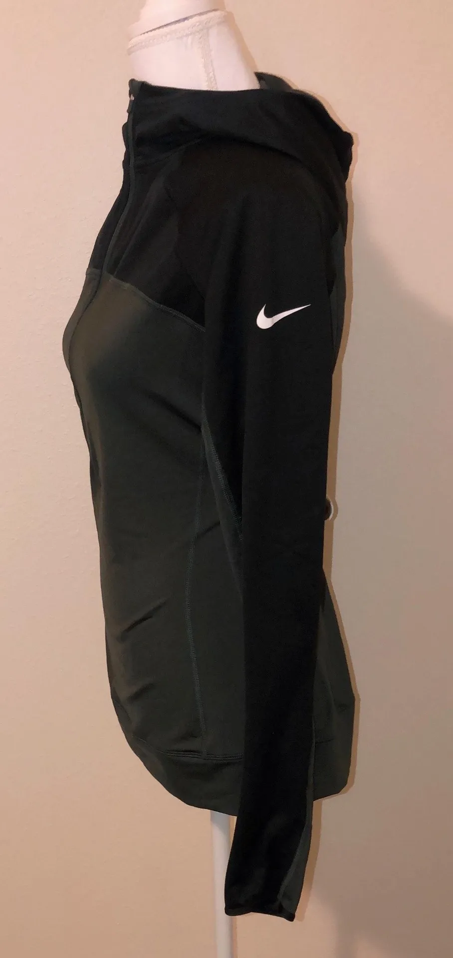 Nike Pullover Dri Fit Colorblock Hoodie - Image 4