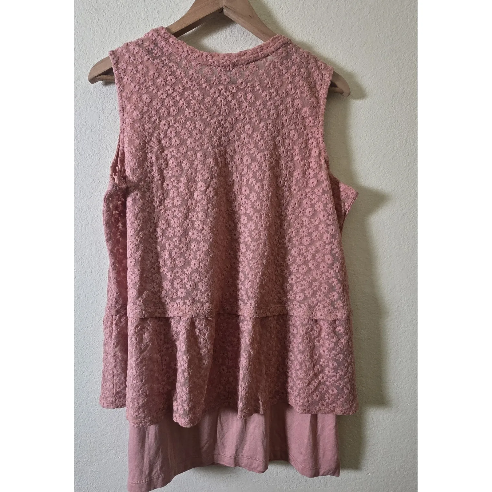 LOGO Lori Goldstein Coral Pink‎ Embroidered Peplum Top Tank Set Large - Image 4