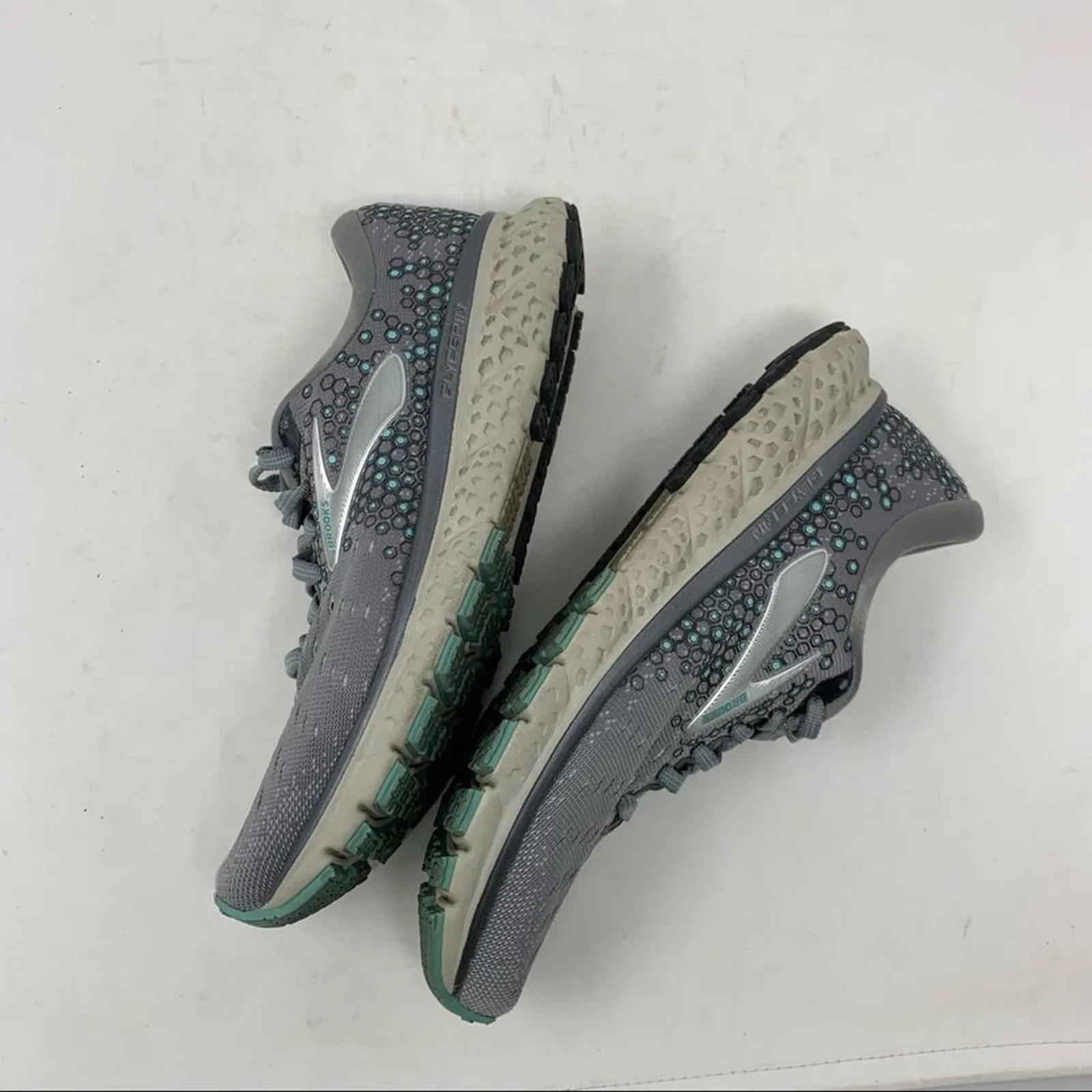 Brooks Glycerin 17 Women’s Athletic Shoe Grey Aqua Size 7 - Image 7
