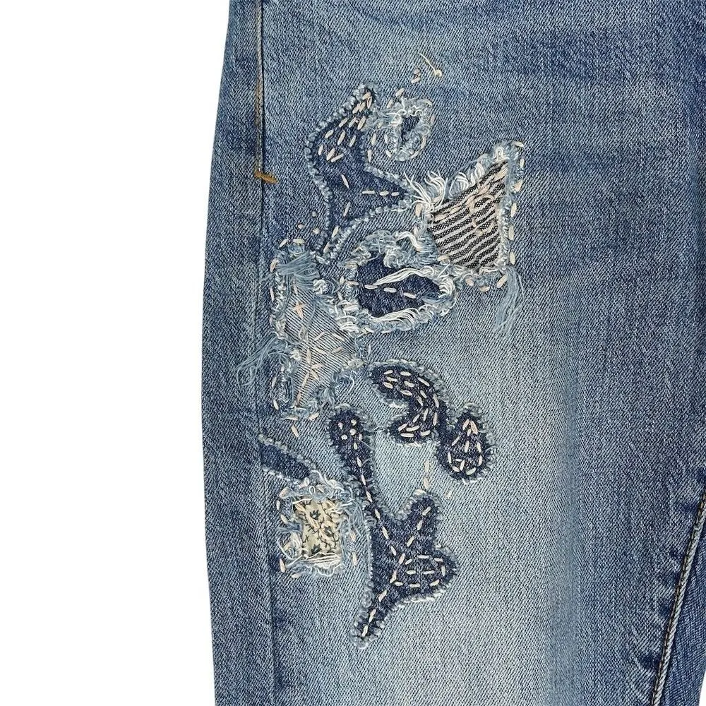 Anthropologie Pilcro  Embroidered Patchwork Slim Boyfriend Jeans, size 26 - Image 11