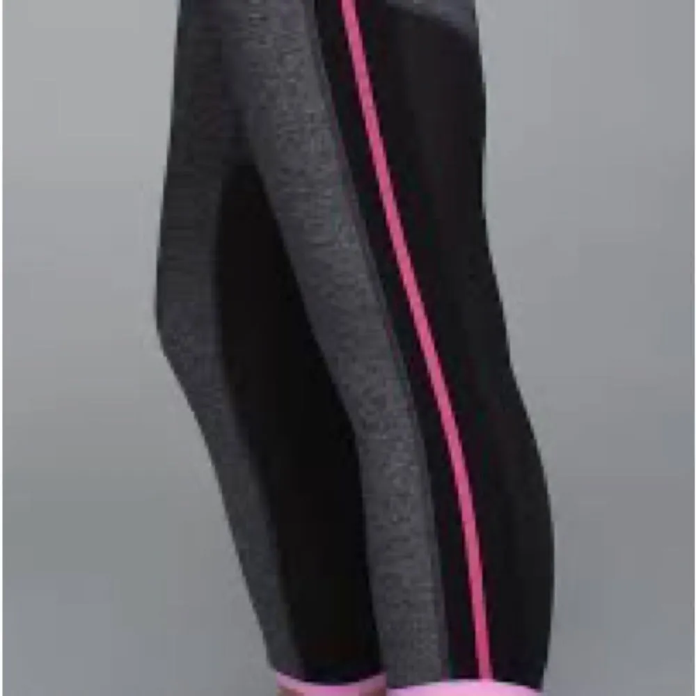 Lululemon Pace Pusher Crop Heathered Black / Black / Raspberry Glo Light - Image 3