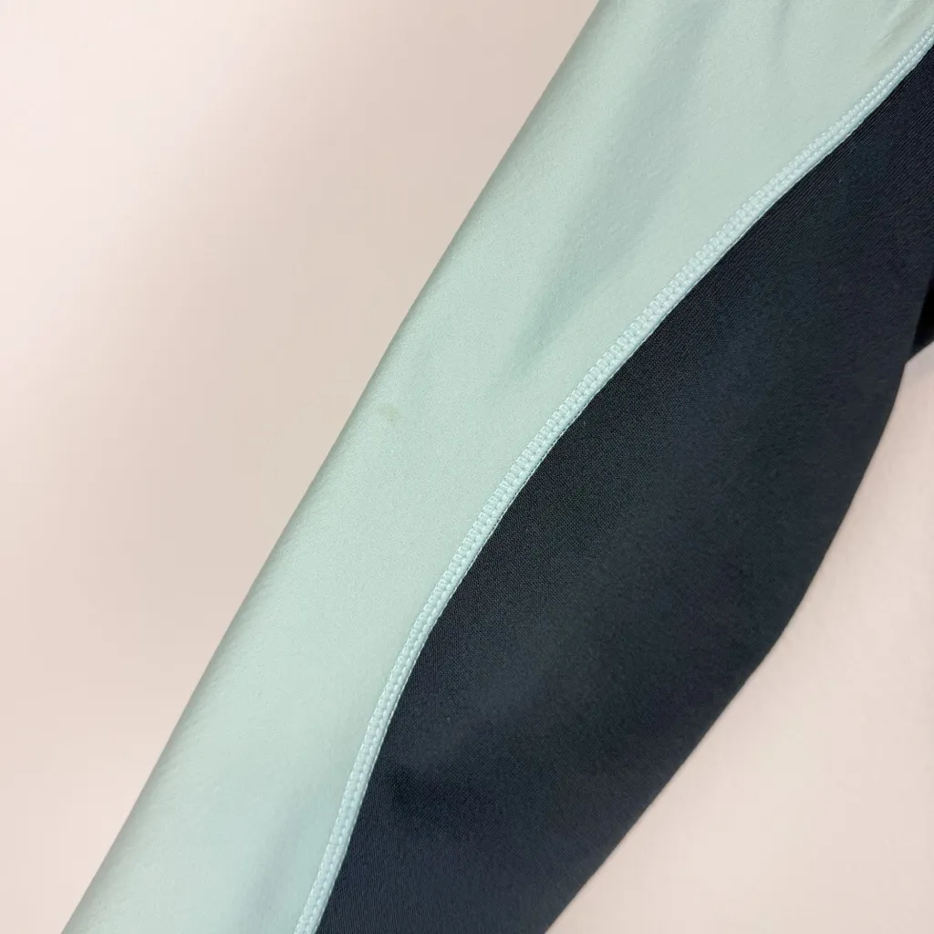 Patagonia Women’s Wind Shield Jacket Mint Green Size Medium - Image 13