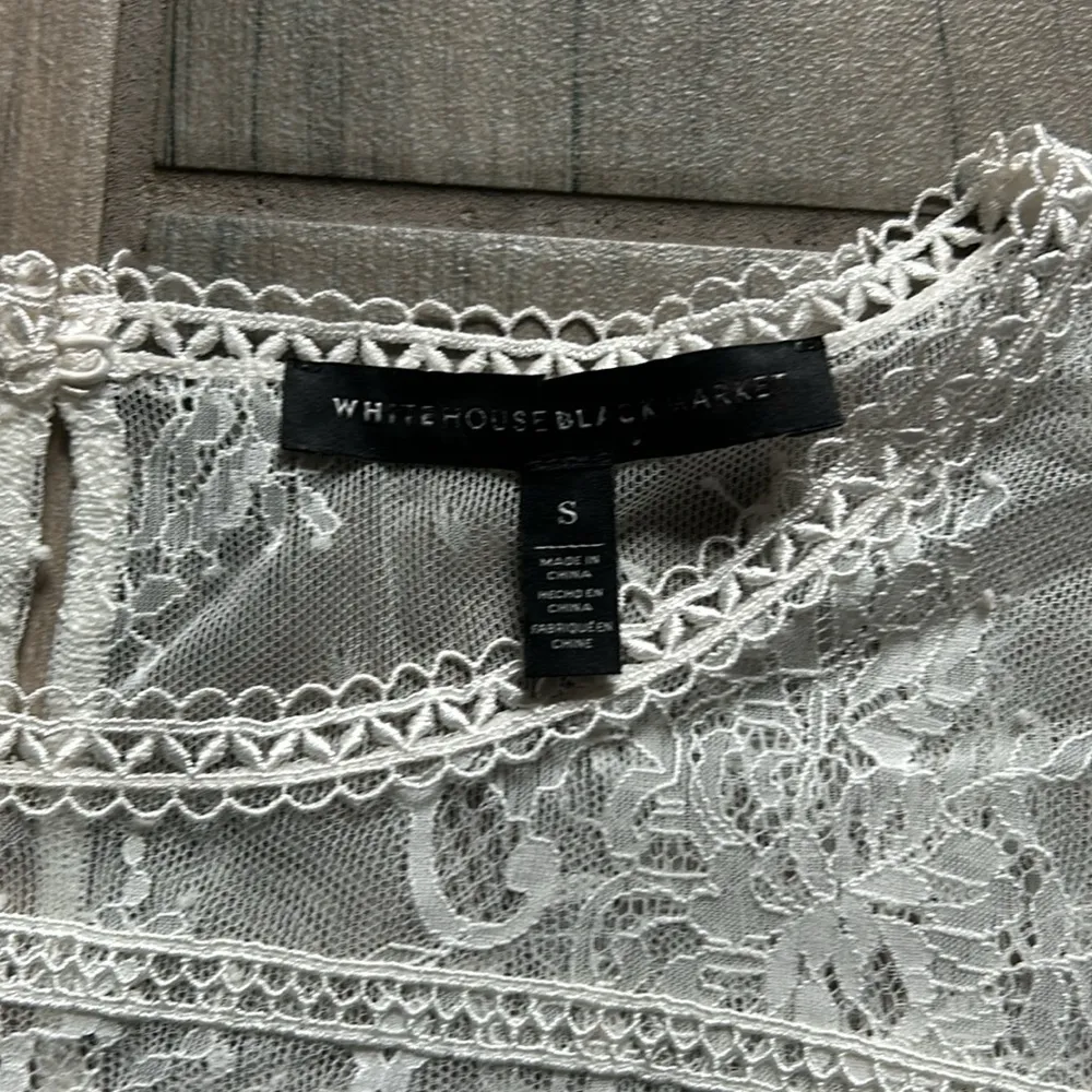 White House black market lace top - Image 3