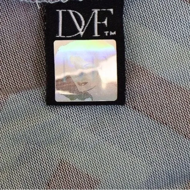 Diane Von Furstenberg NEW Jeanne Silk Red & Blue Geometric Wrap Dress Size 4 - Image 13